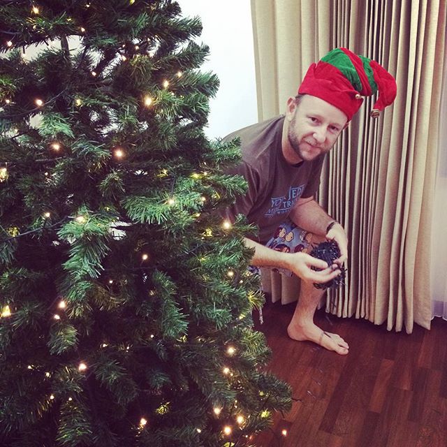 Ooooh I found a Christmas Elf!!