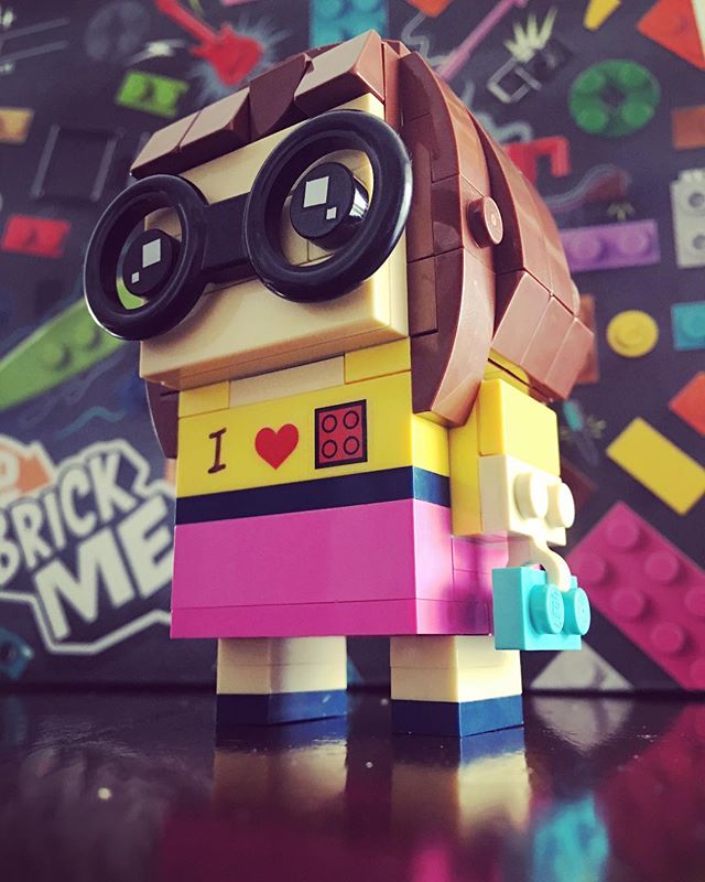I LEGO Brick Headz myself......🙂