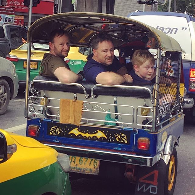 Showing our visitors how to travel in Bangkok ️