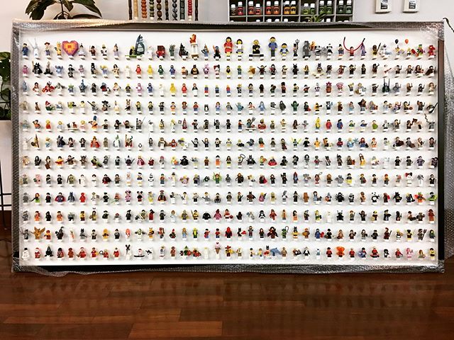 444 genuine LEGO Figures ready to be hung on the wall ️️