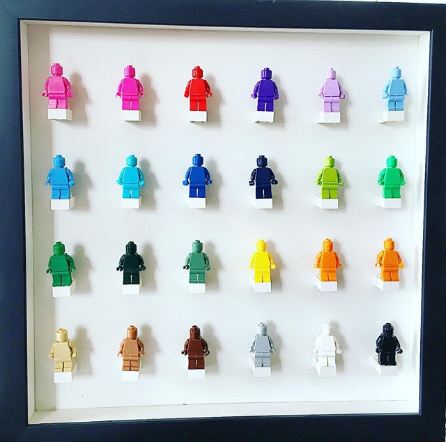 I have been having a big clean out. I’m finding mini figs in safe places ️