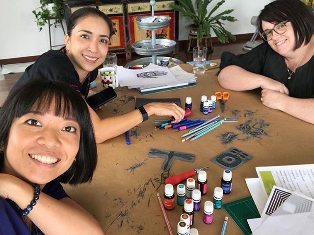 Lino Art & Essential Oil workshop was such a gorgeous morning (which turned into lunch and afternoon). Thank you ladies xo #younglivingessentialoils